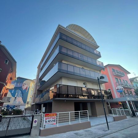 Woody Green Penthouse Sea View - Agenzia Cocal Καόρλε Εξωτερικό φωτογραφία
