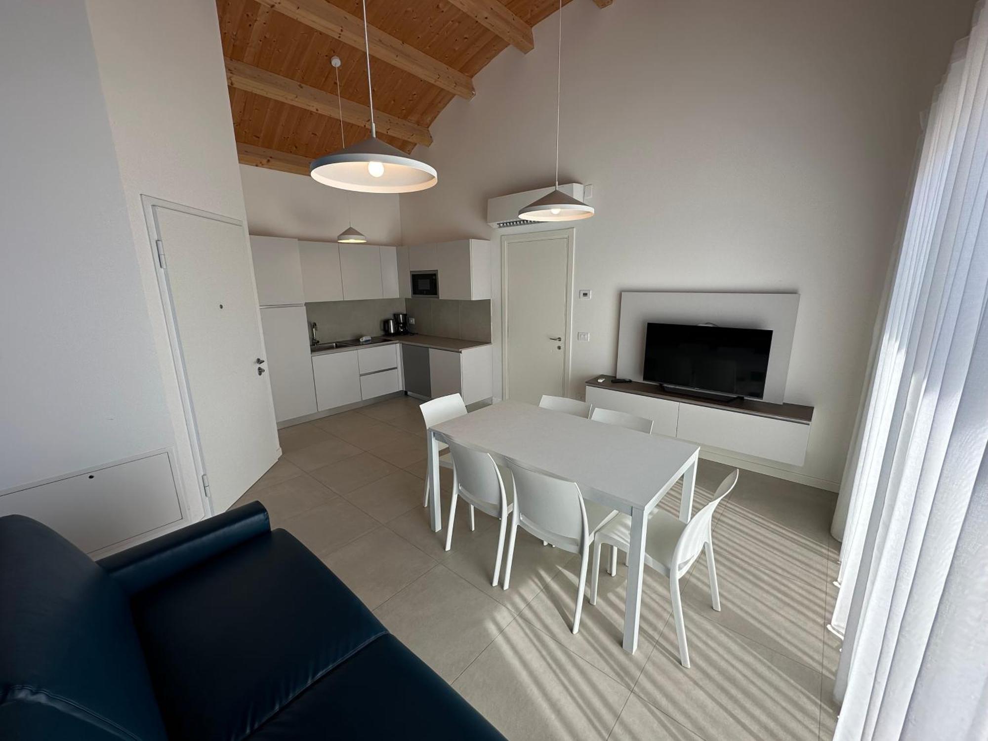 Woody Green Penthouse Sea View - Agenzia Cocal Καόρλε Εξωτερικό φωτογραφία